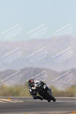 media/Oct-26-2025-Race Pace (Sun) [[c1447ca738]]/Non Verified (1st 20 Minutes of every Hour)/4-Turn 14 (1110am)/